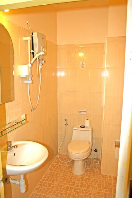Firefly Guesthouse - The Berlin Angkor Сиемрип Номер фото
