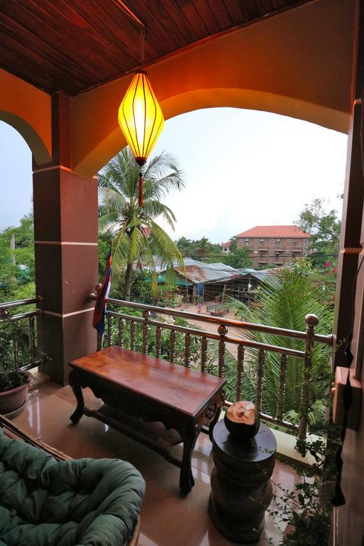 Firefly Guesthouse - The Berlin Angkor Сиемрип Экстерьер фото